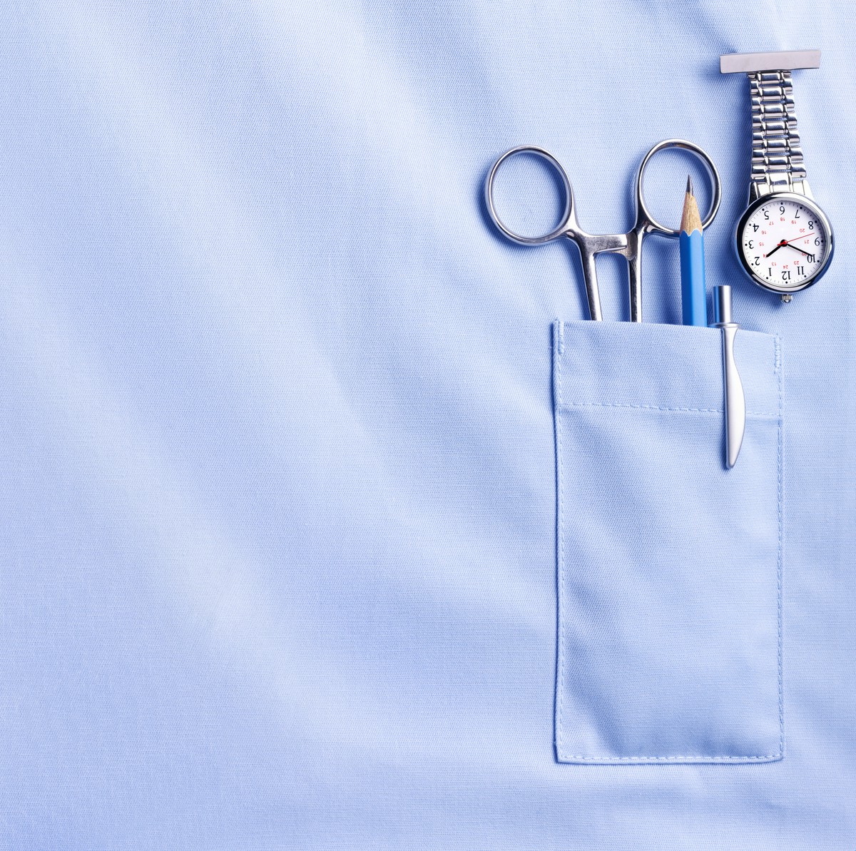 Czym kierować się przy wyborze odzieży medycznej?